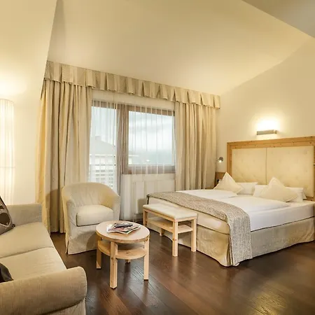 Leitner Hotel 3*